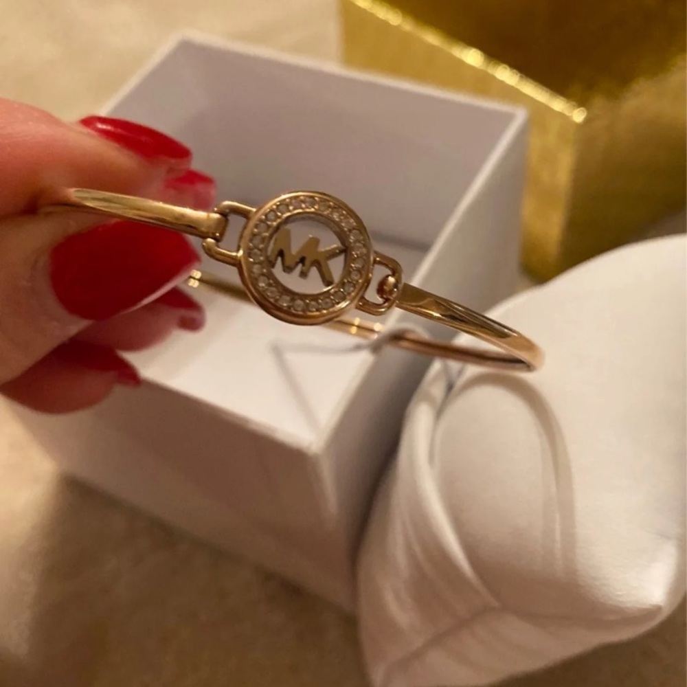 Michael Kors bracelet, gold whit the sparkles, new